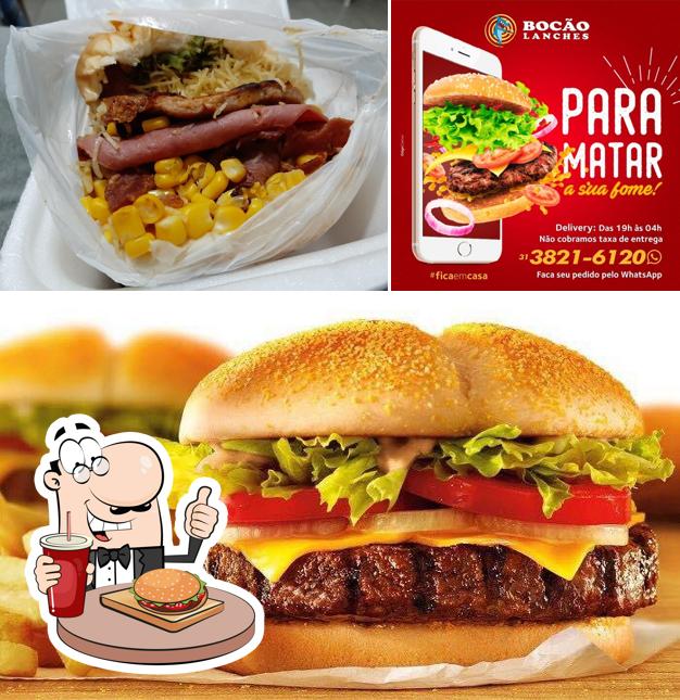 Peça um hambúrguer no Bocão Lanches