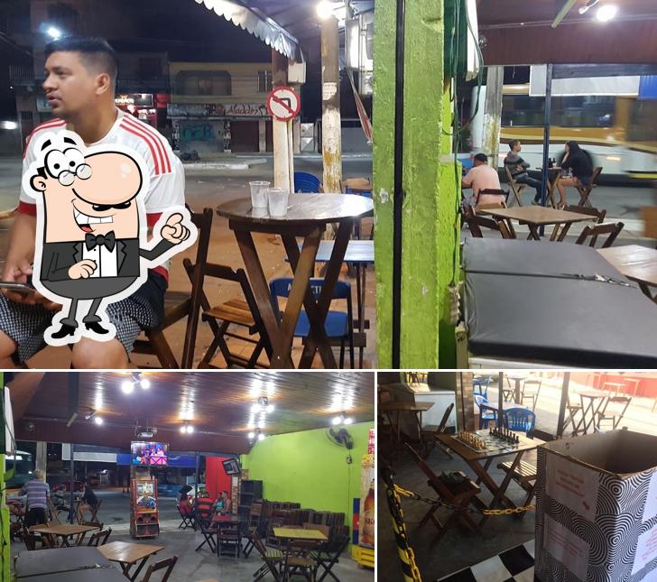 O interior do Bar do Wallace