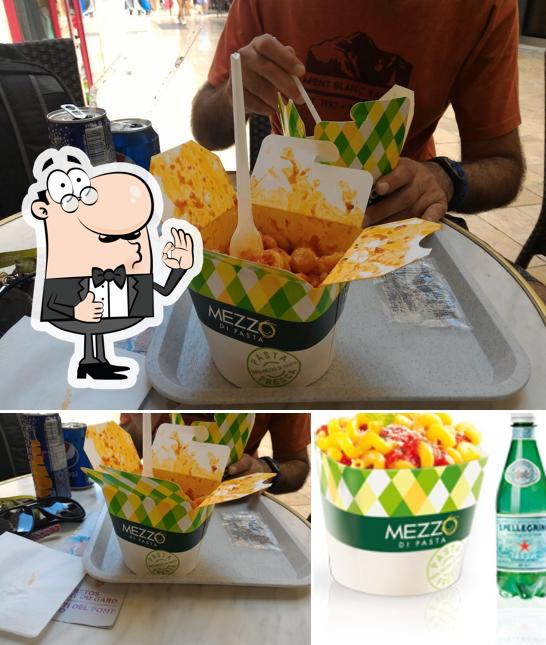 Regarder cette image de Mezzo Di Pasta Nimes