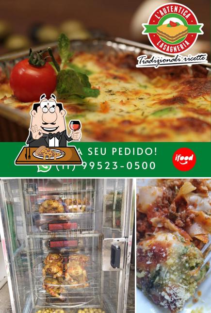 Escolha pizza no LAUTENTICA CUCINA ITALIANA & LASAGNERIA