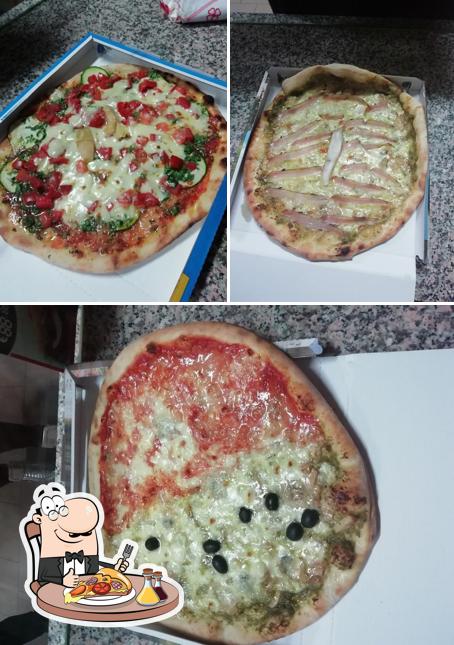 Ordina una pizza a Pizz House Di Olivieri Sergio