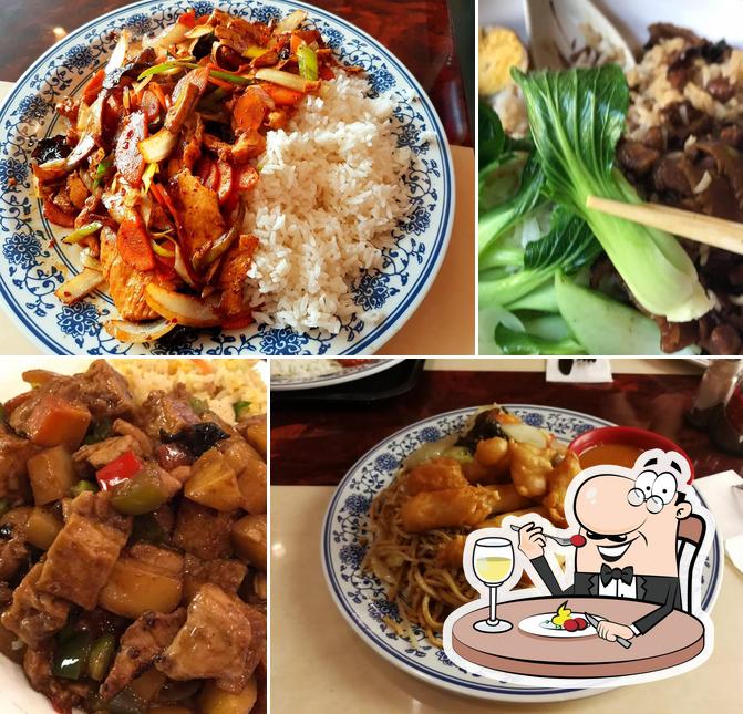 Gerichte im Asia-Schnellrestaurant Dynastie