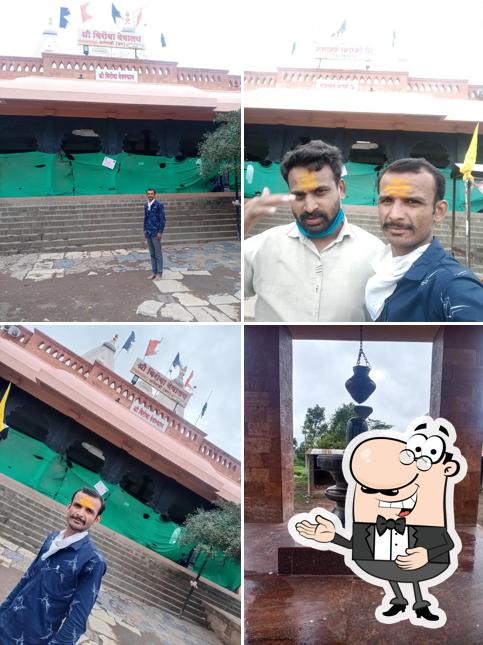 Biroba hotel:Vijay Kolekar