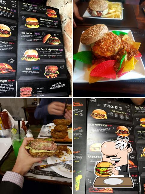 Order a burger at Jazz Restô & Burgers - Jardins