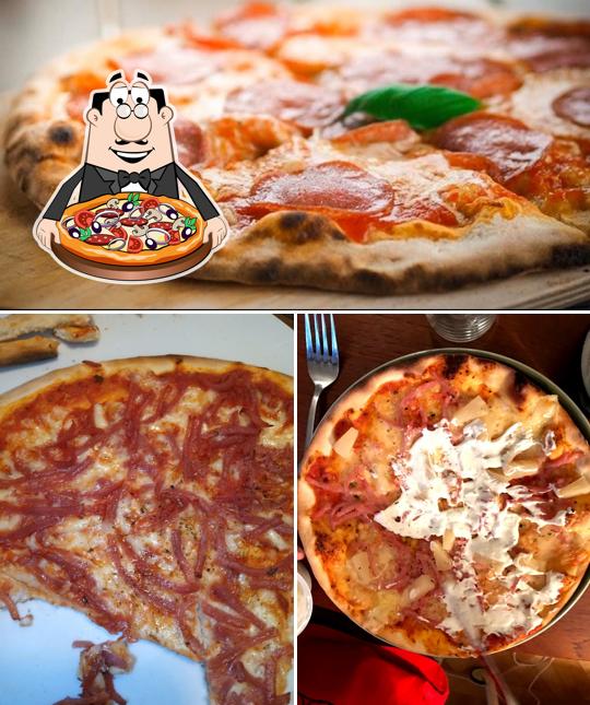 Try out pizza at Pizzeria Bruno Franco