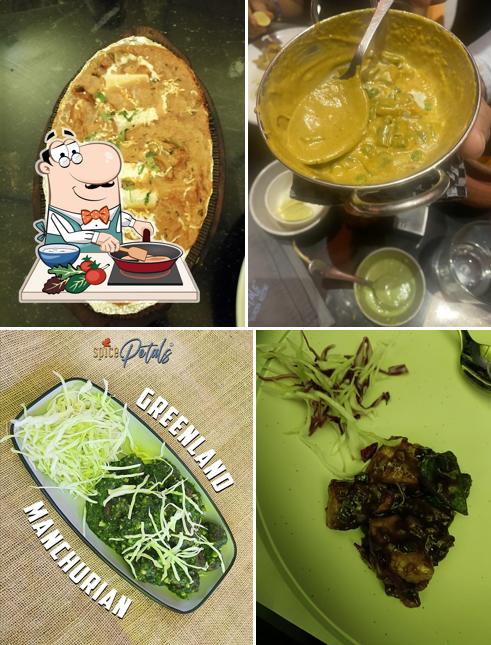 Chicken curry at Spice Petals - a Fleet Restro & Banquet