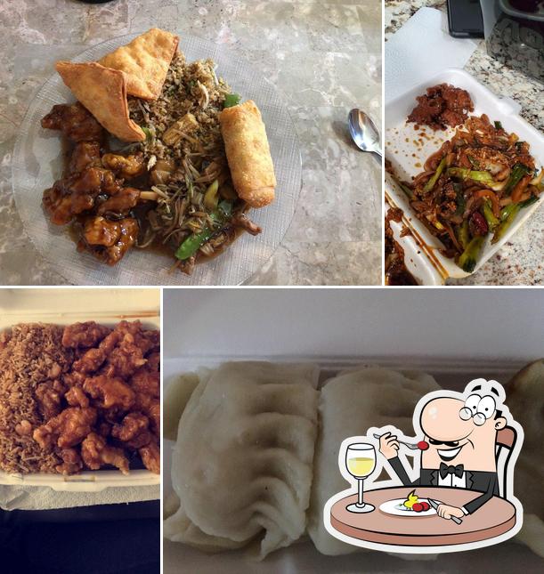 1st Chop Suey, 5845 S Archer Ave in Chicago Restaurant menu and reviews