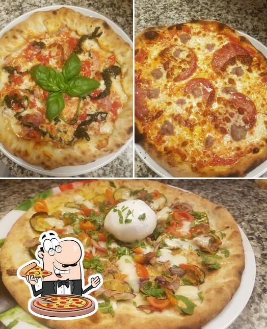 Scegli una pizza a Pizzeria Baùscia Saronno