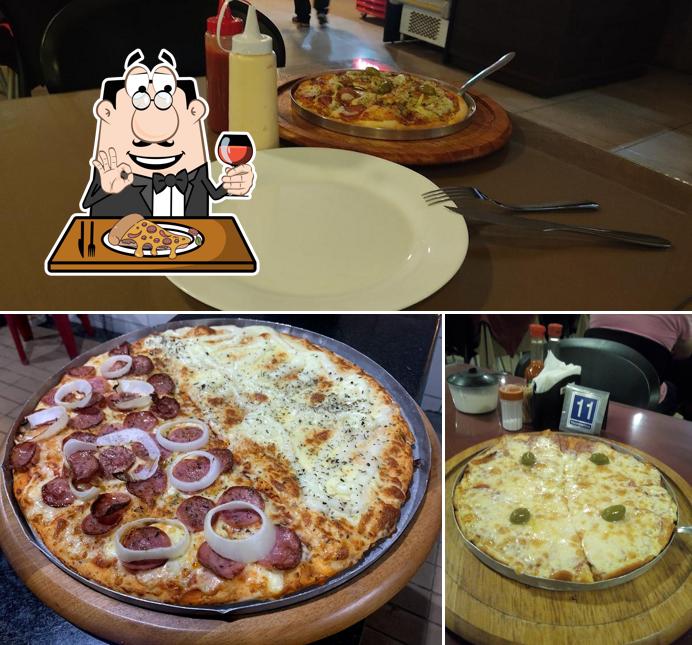 Consiga pizza no Costta Grill Churrascaria e Pizzaria