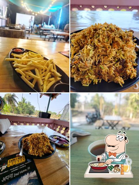 Fried rice at Explorer's Escape
