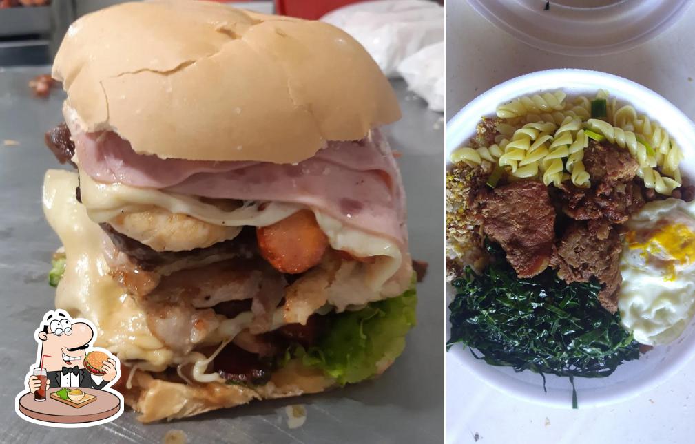 Peça um hambúrguer no Bahia Lanches- Lanchonete em Franca