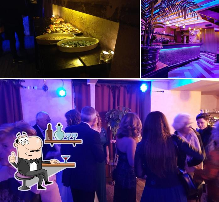 La interni e cibo del ristorante