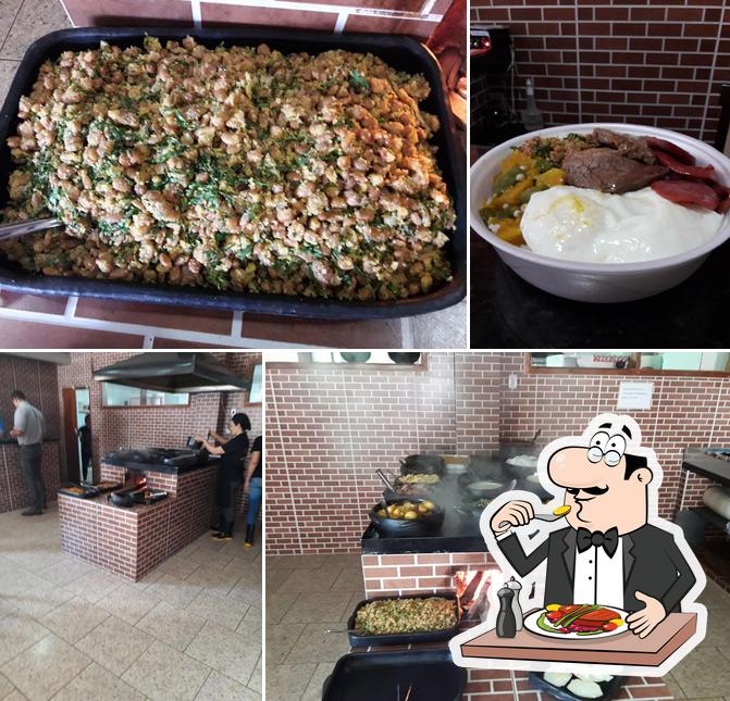 Comida em Restaurante Maná De Minas fogão a lenha