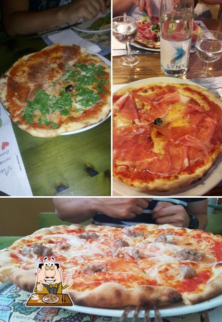 Prenditi una pizza a Pizzeria La Zucca