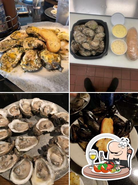 Try out seafood at Full Moon Oyster Bar