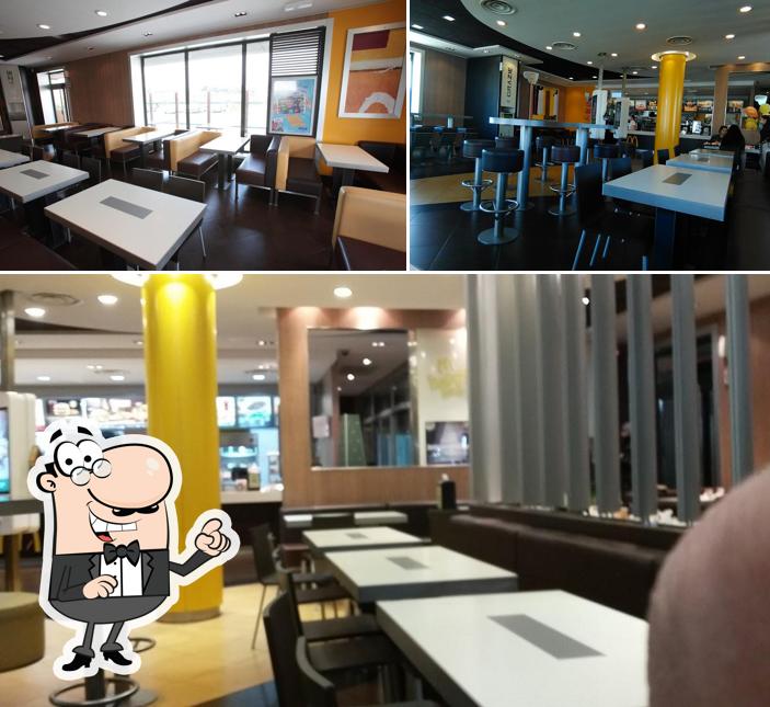 Gli interni di McDonald's