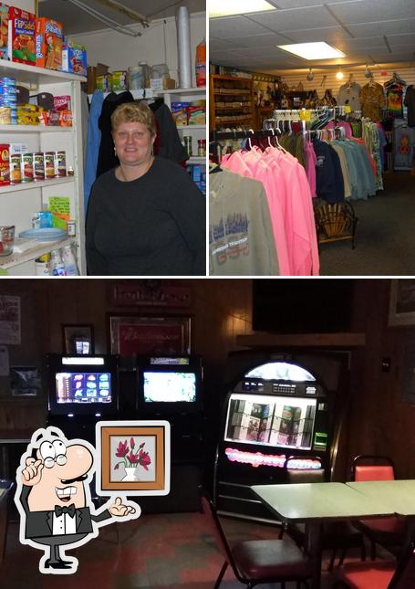 Kinney's Country Store & Bar in Cross Fork Restaurant reviews