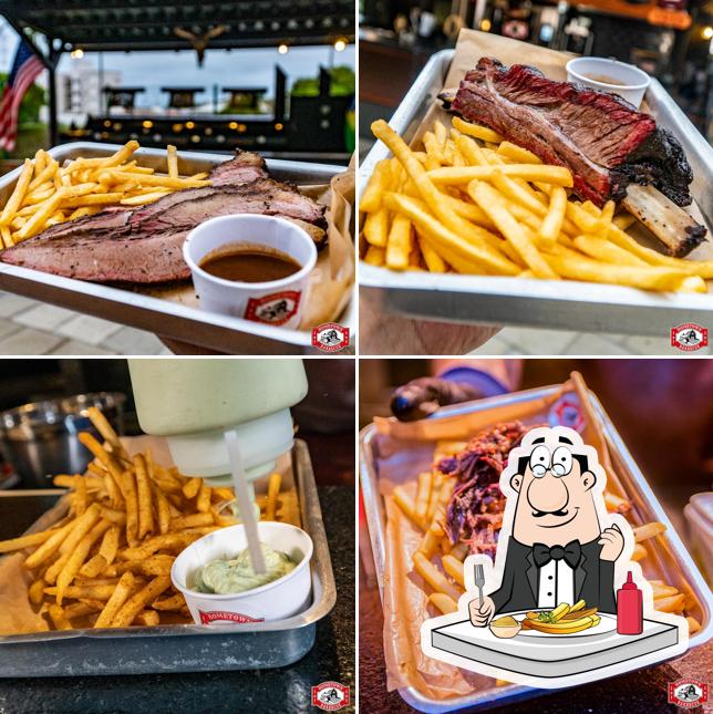 Peça fritas no Hometown Barbecue Itapetininga