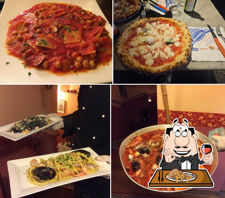 Prova una pizza a Ristorante Vecchia Fano