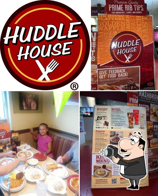 Here's an image of Huddle House