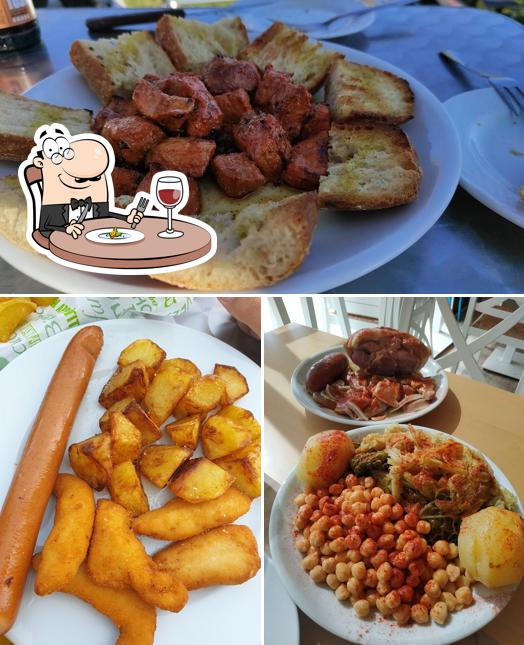 Meals at Los Buenos Díaz
