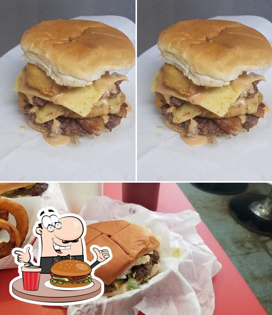 REKSS Burgers & More, S., 105 5th Street in Barnsdall Restaurant reviews