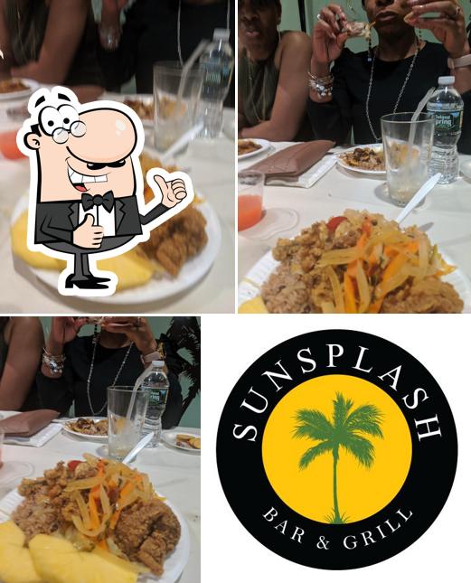 Sun Splash Bar & Grill in Hartford Restaurant menu and reviews