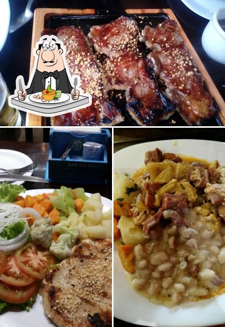 Comida em Restaurante Mozzi's Grill