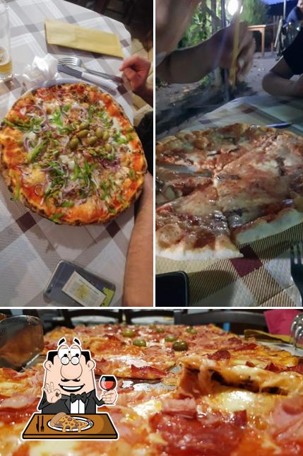 A Pizzeria La Rondine, puoi goderti una bella pizza