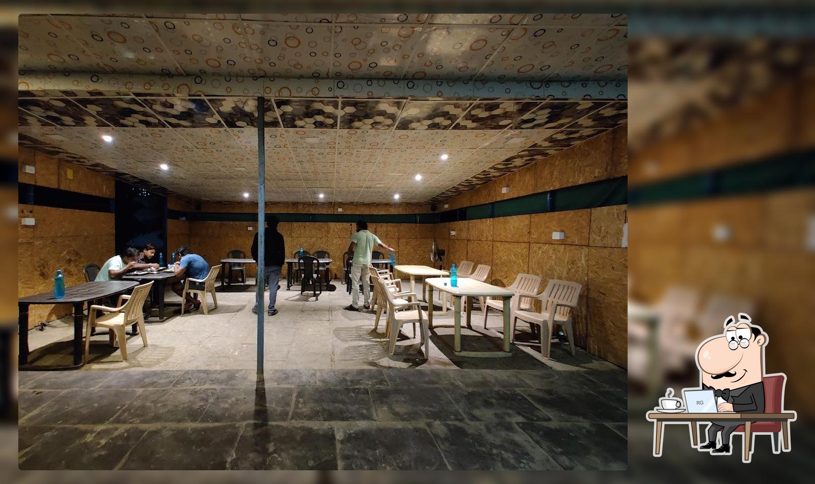 YAARA DA JUNCTION (family restaurant)