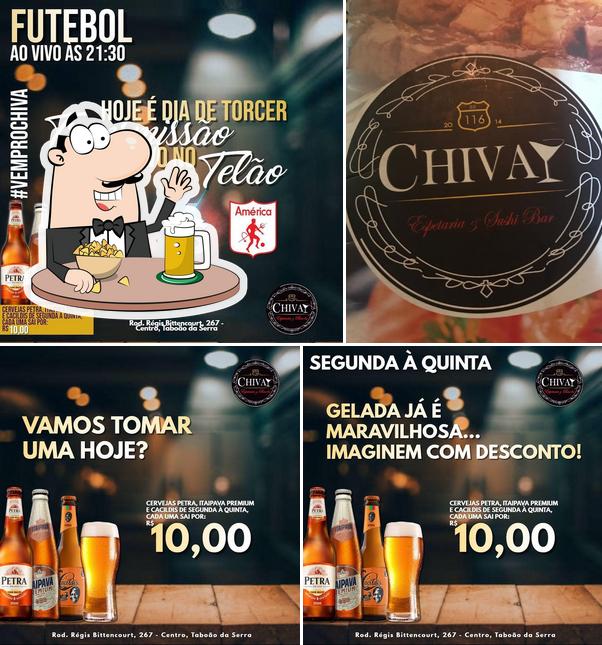 Desfute uma tulipa de cerveja leve ou escura