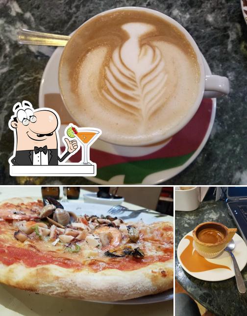 Tra le diverse cose da Living Club si possono trovare la bevanda e pizza