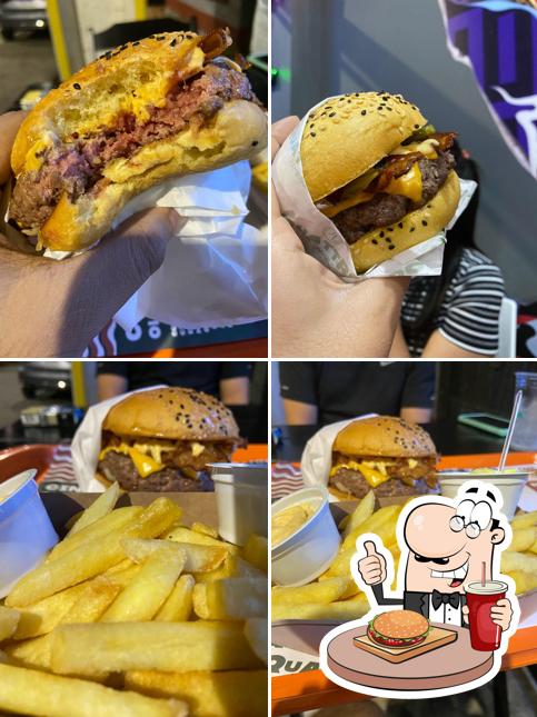 Experimente um hambúrguer no Quattro Hamburgers