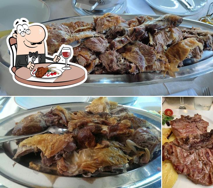 Prova i piatti di carne a Restoran Tamaris