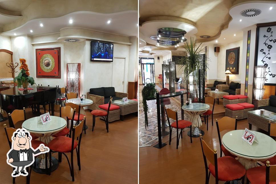 Check out how Cafe' Des Arts looks inside