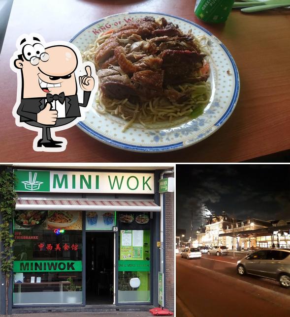 Look at the photo of Mini Wok