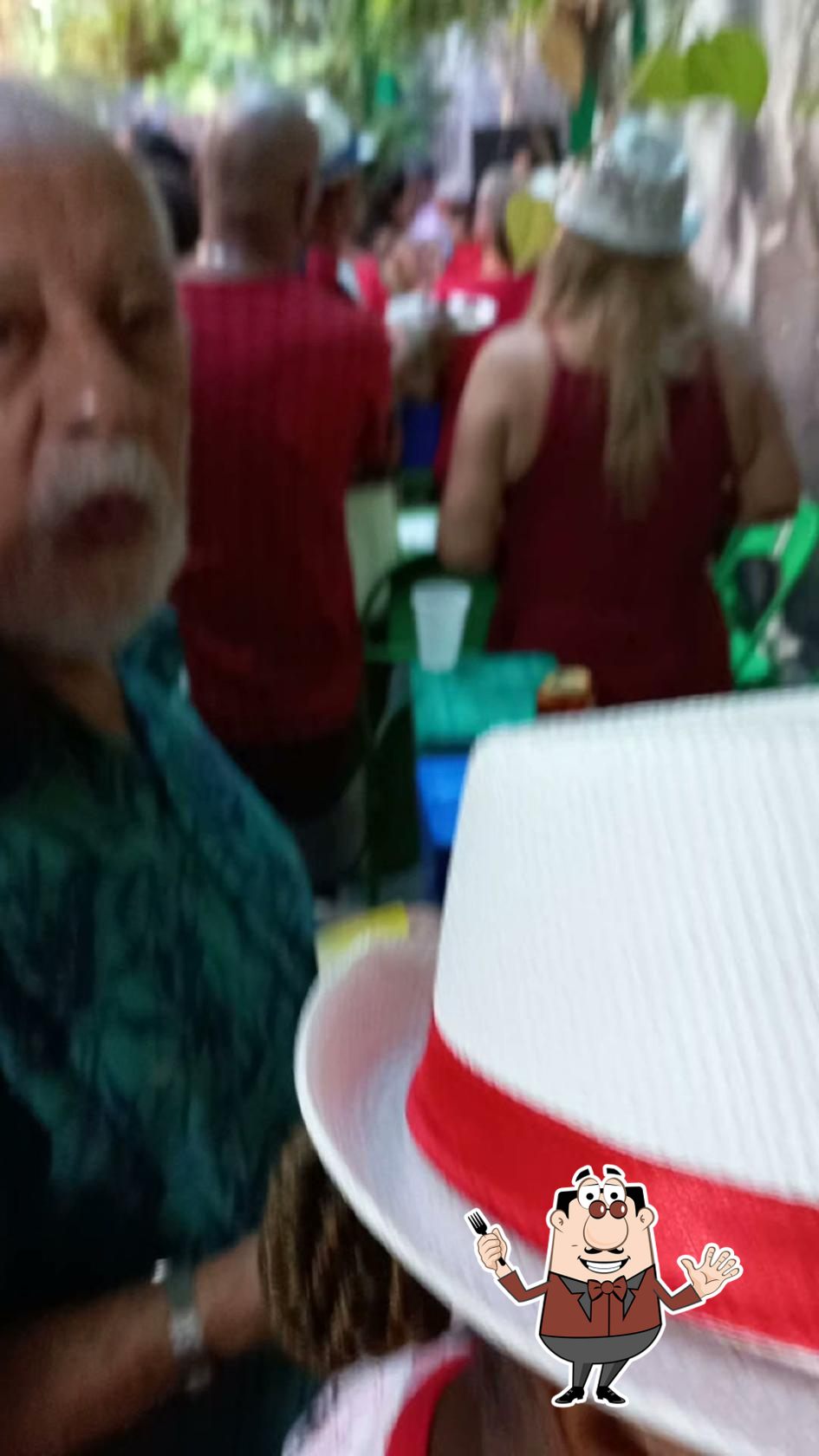 Comida em Pagode da Tia Gessy