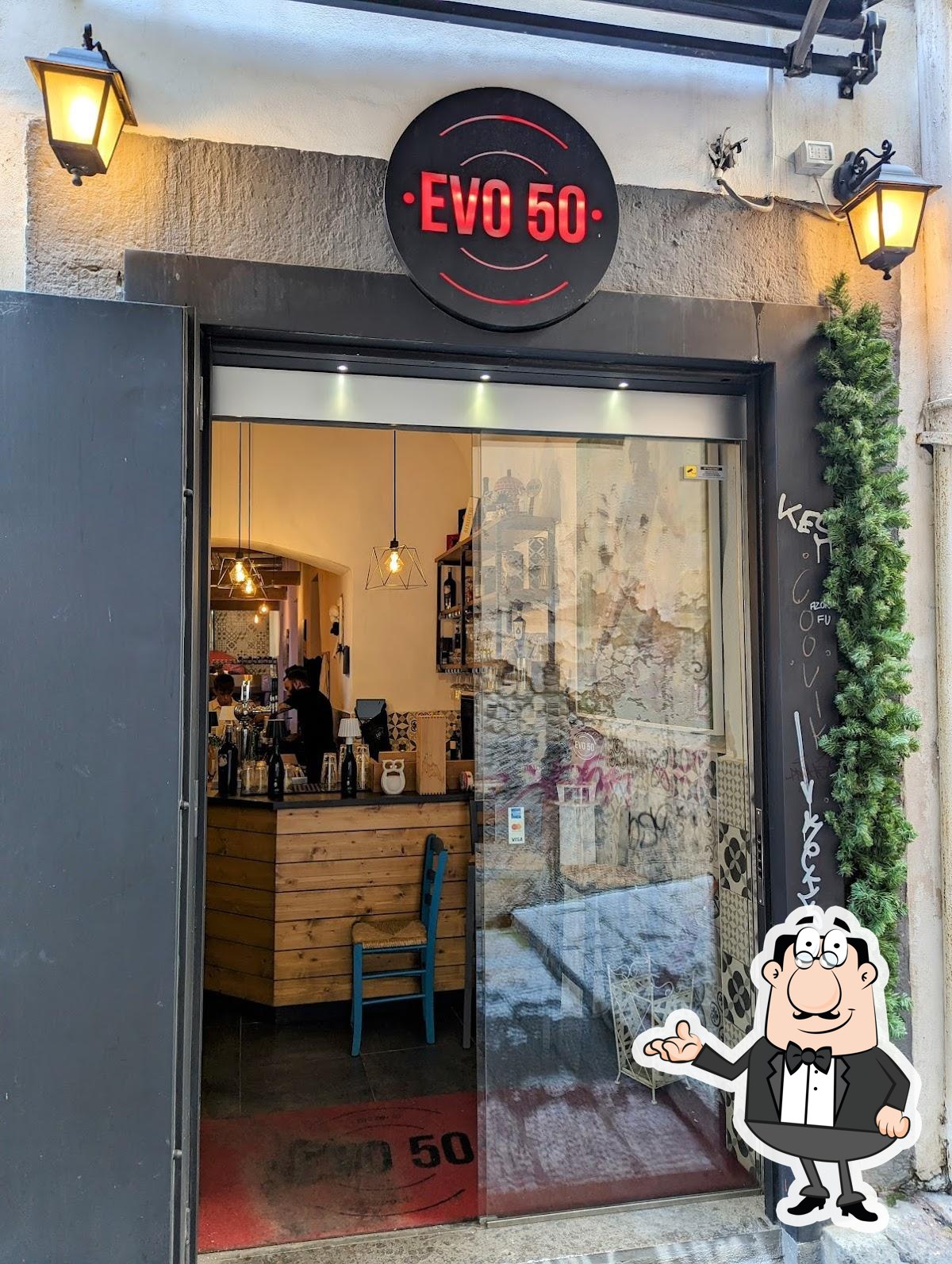 Dai un'occhiata agli interni di EVO 50 - Pizzeria.