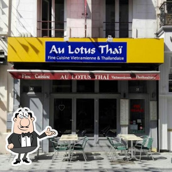 Installez-vous à l'une des tables de Au Lotus Thaï.