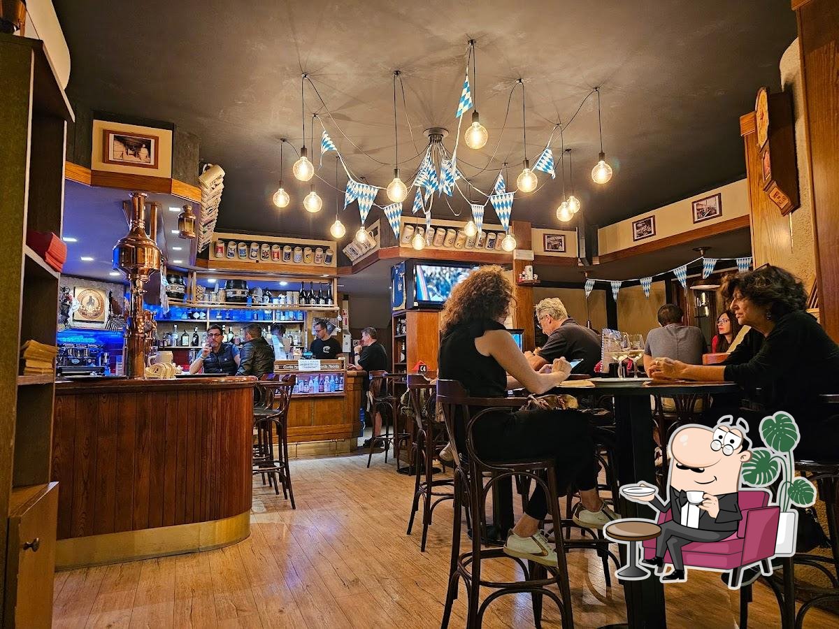 Gli interni di Snoopy Pub Ristorantino Cordenons.