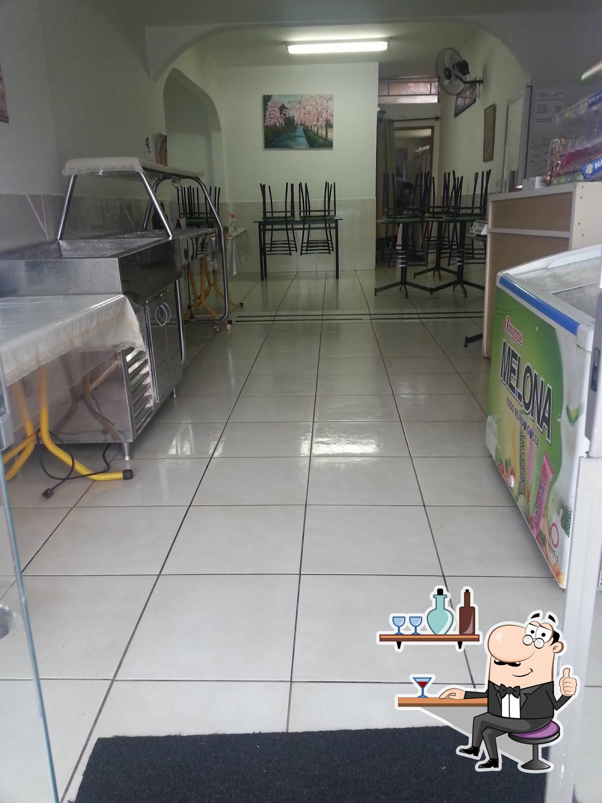 Veja imagens do interior do Essência Oriental.