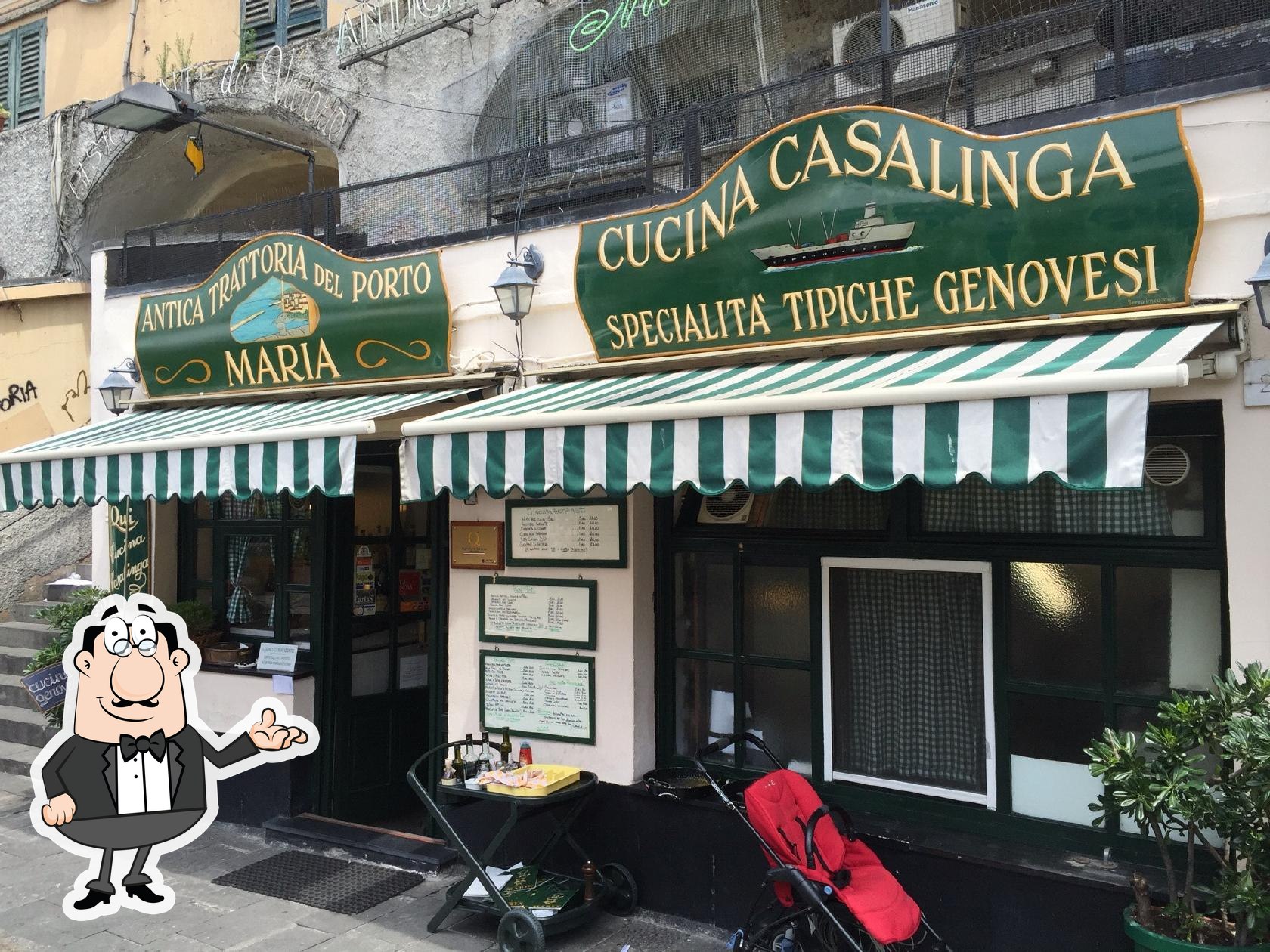 Siediti a un tavolo di Antica Trattoria Maria Del Porto.