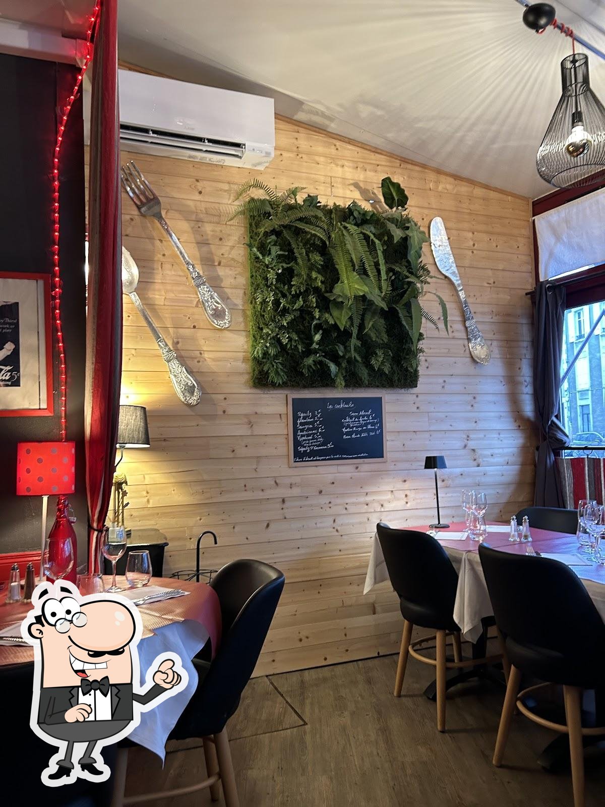 L'intérieur de Chez Mimi.