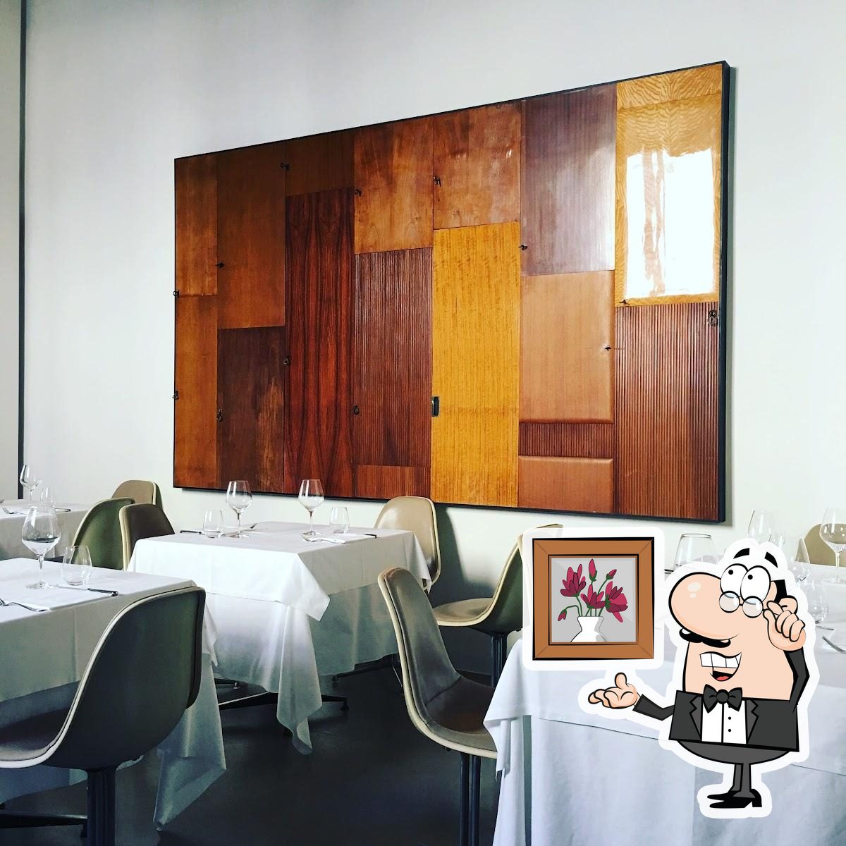 Dai un'occhiata agli interni di Le Chiavi D'Oro ristorante.