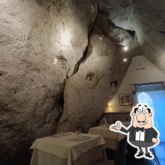 Siediti a un tavolo di Ristorante la Berlera.