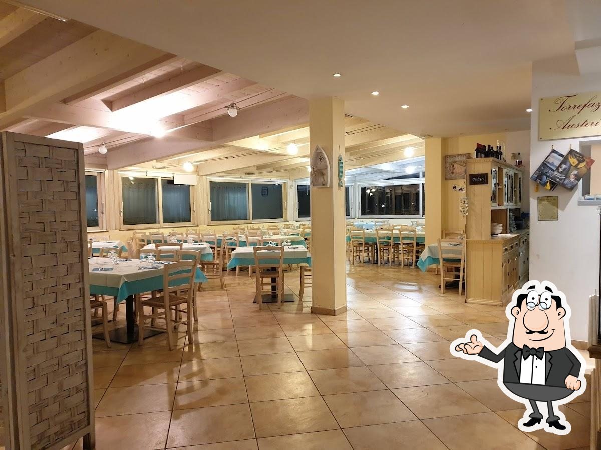 Gli interni di Al Solito Posto Beach.