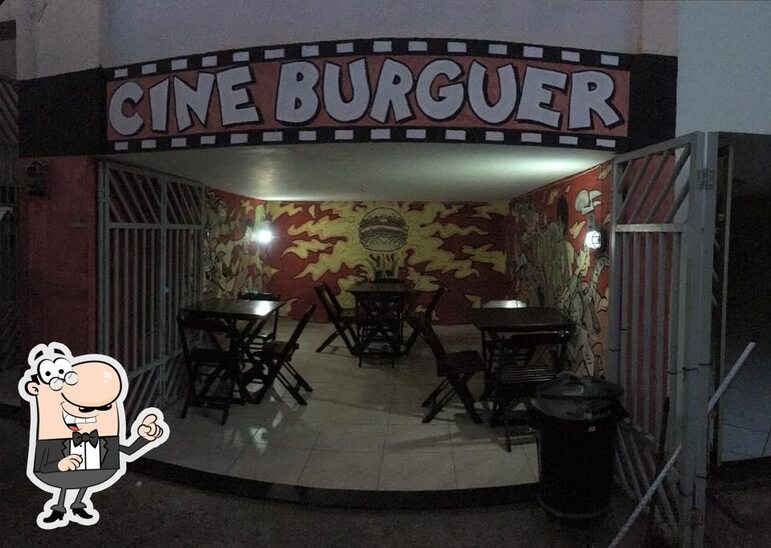 O interior do CineBurguer.