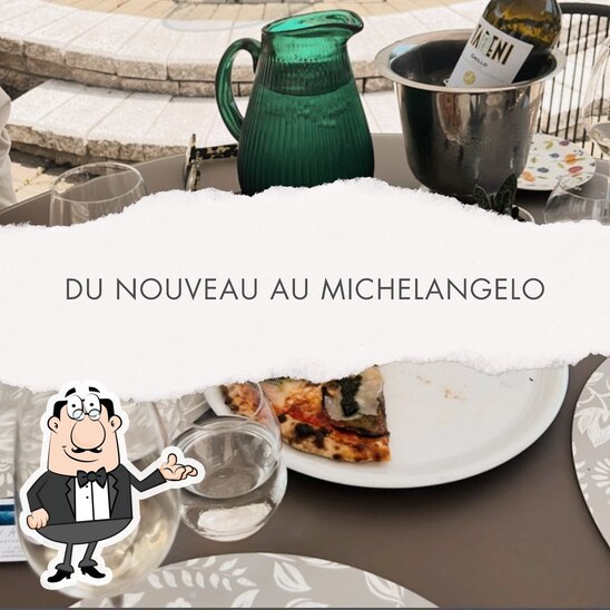 Découvrez l'intérieur de Michelangelo.