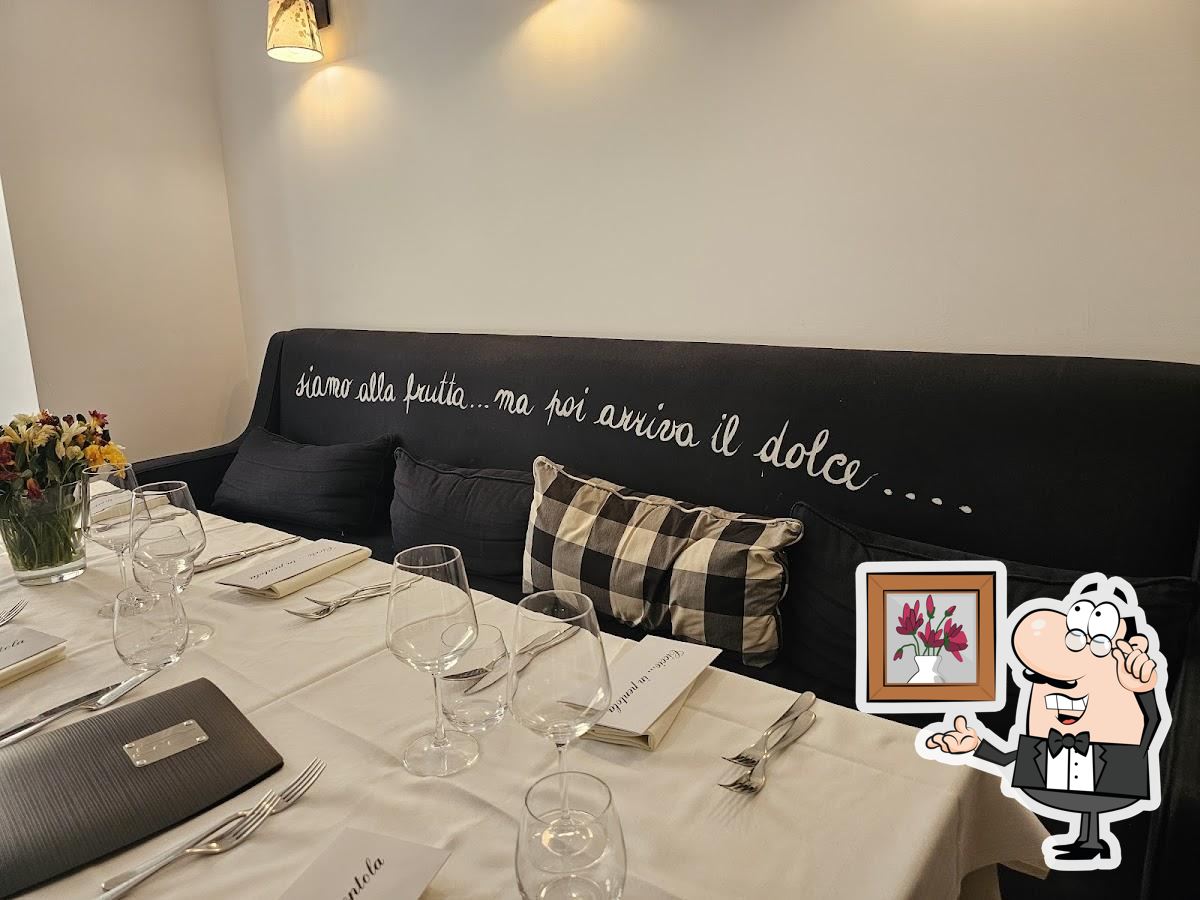 Siediti a un tavolo di Ciccio In Pentola.