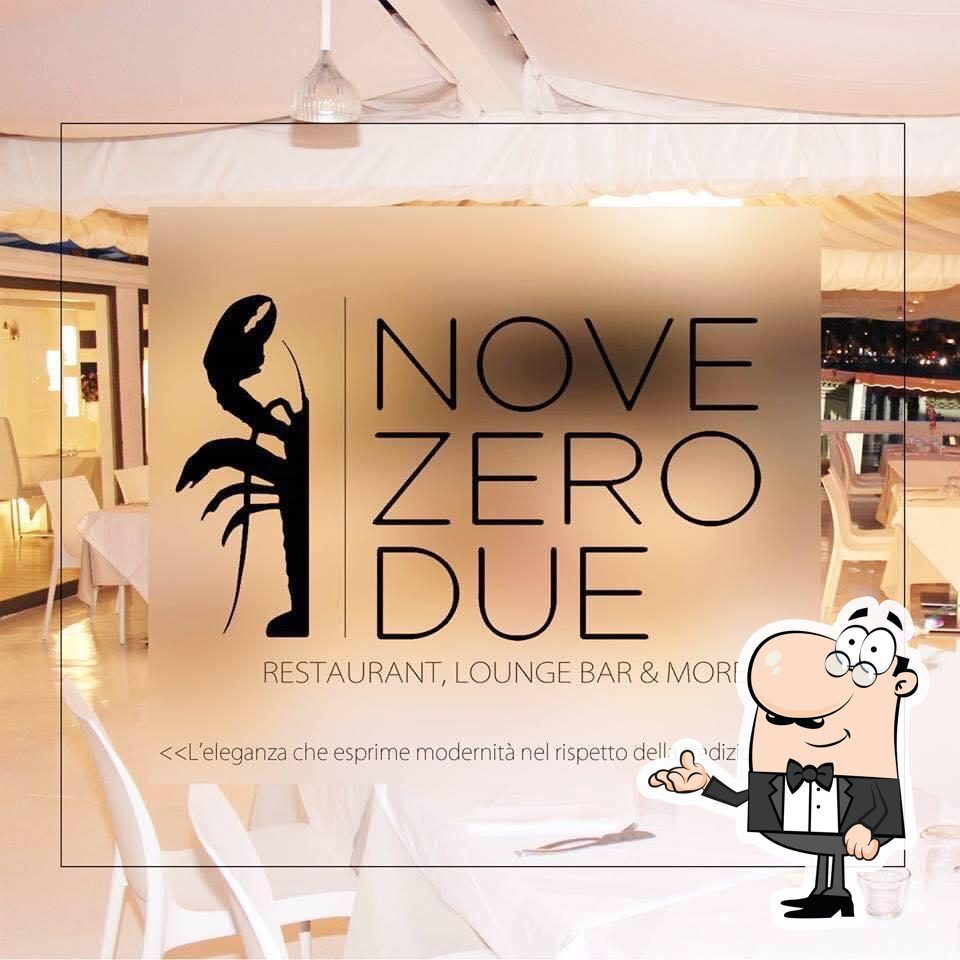 Siediti a un tavolo di Novezerodue F. e B..
